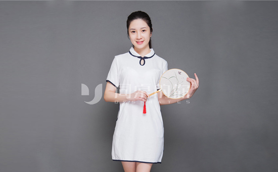 中學(xué)生校服定制