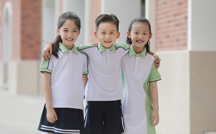 生產夏季校服的廠家