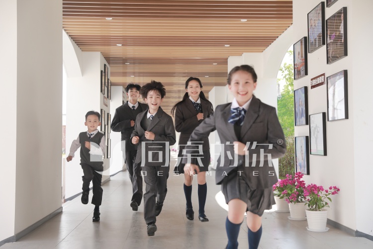 學(xué)生冬季校服定制:溫暖與品質(zhì)兼具,圣瀾服飾守護(hù)學(xué)子冬日校園 學(xué)生冬季校服定制:溫暖與品質(zhì)兼具,圣瀾服飾守護(hù)學(xué)子冬日校園